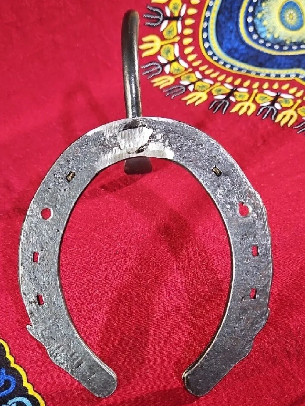 Authentic Rustic Hand Forged Iron Horseshoe Wall Hook with Horse Heads